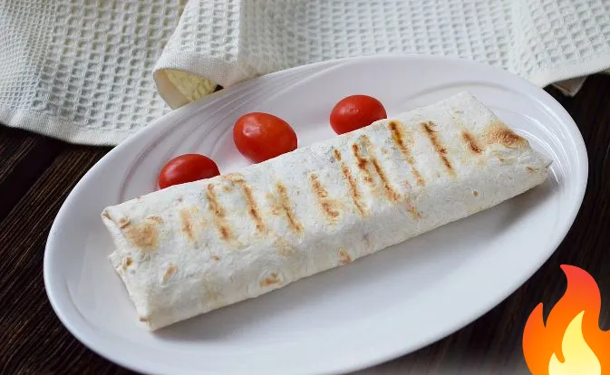 Постер Конверты из лаваша с фаршем и фасолью