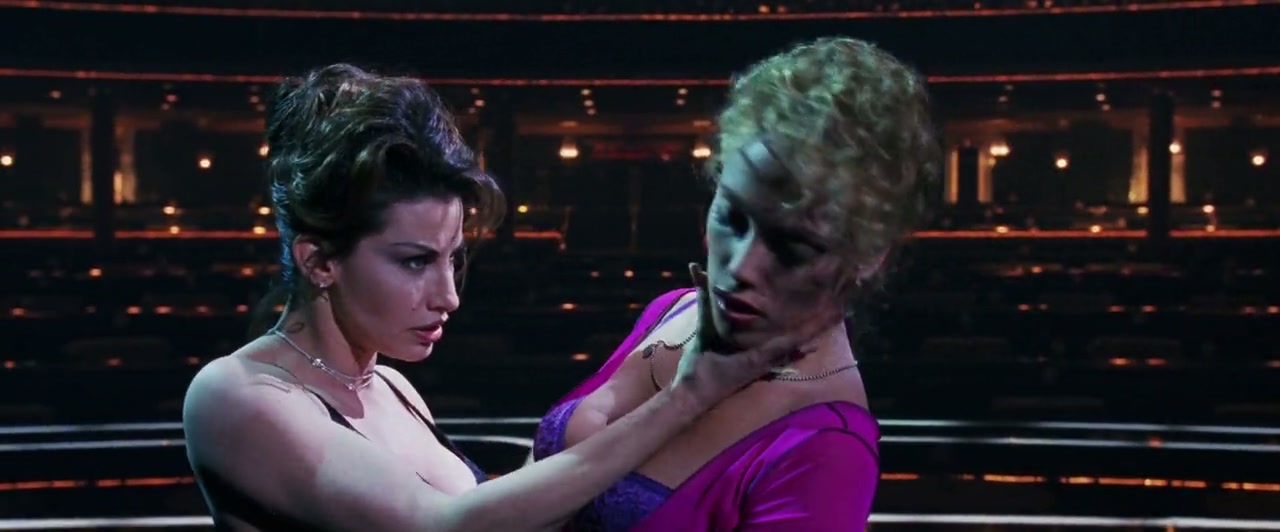 Showgirls Screenshot