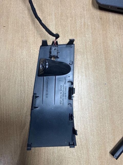 Кришка заглушка карти дверей передня права Tesla Model 3 18- Tesla Model 3 2021