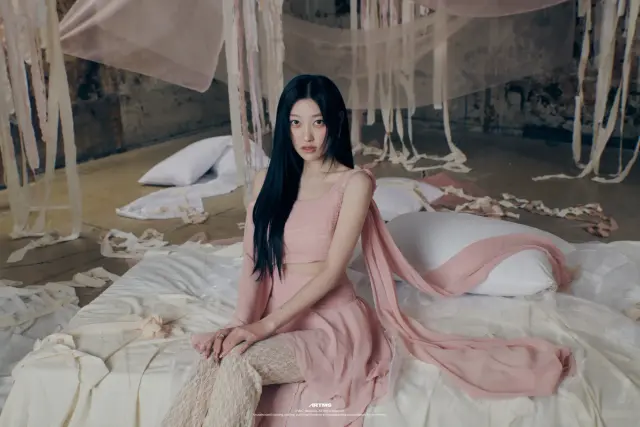 choerry loona 1377440.webp