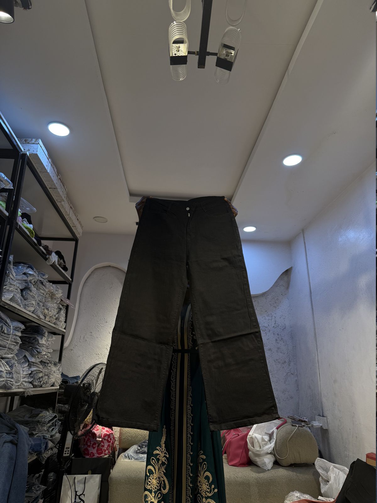 Waist 34