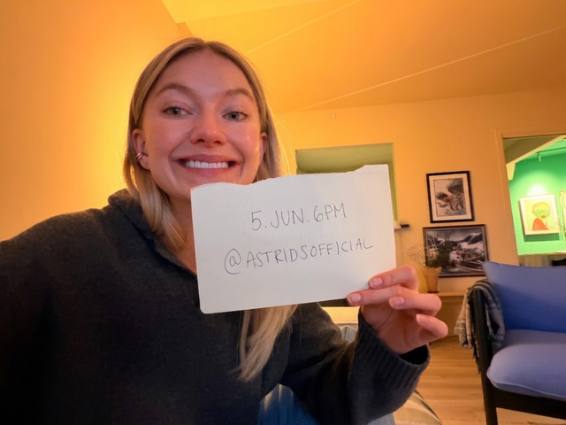 Astrid S AMA