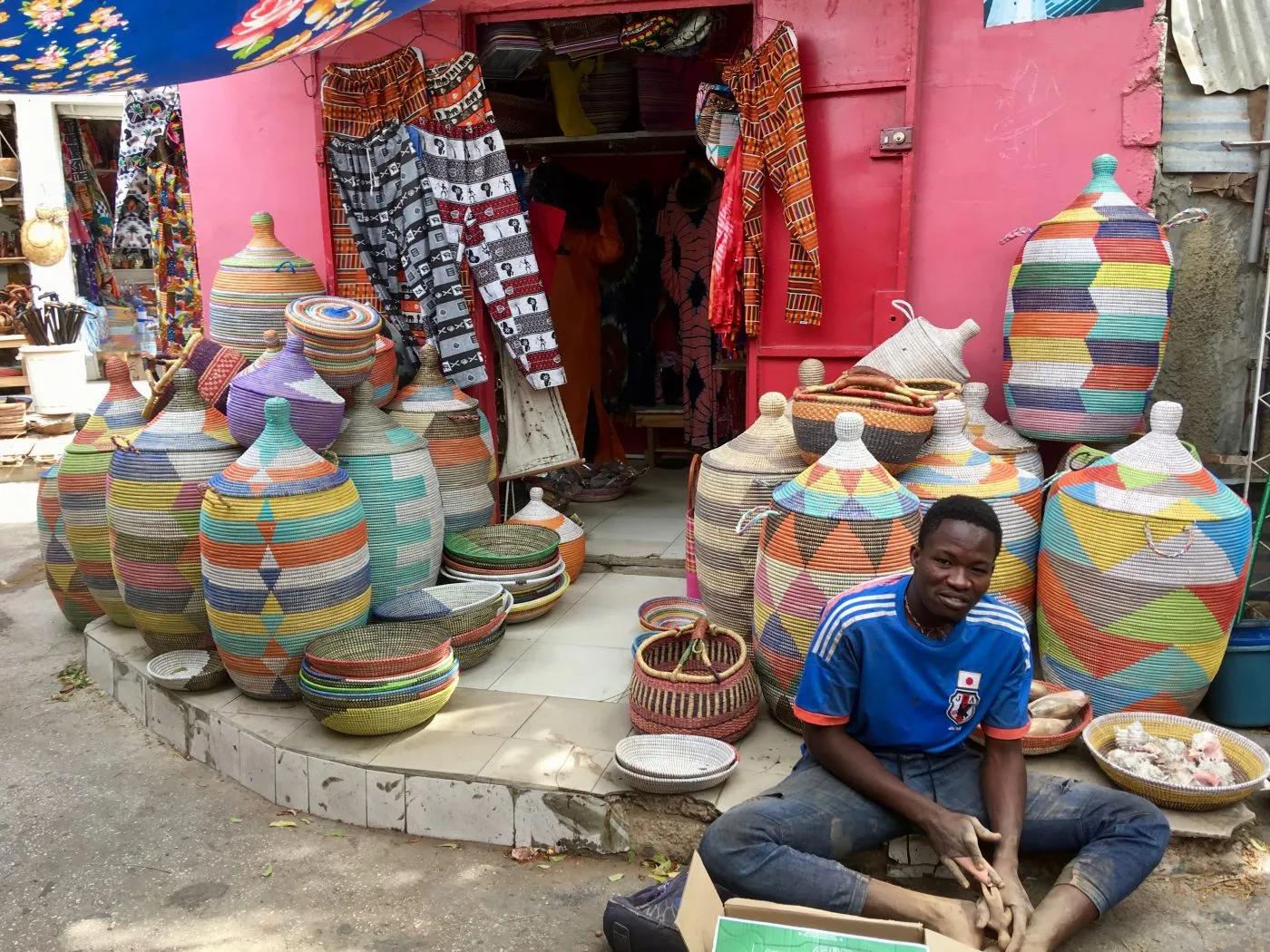 Vibrant Soumbédioune craft market