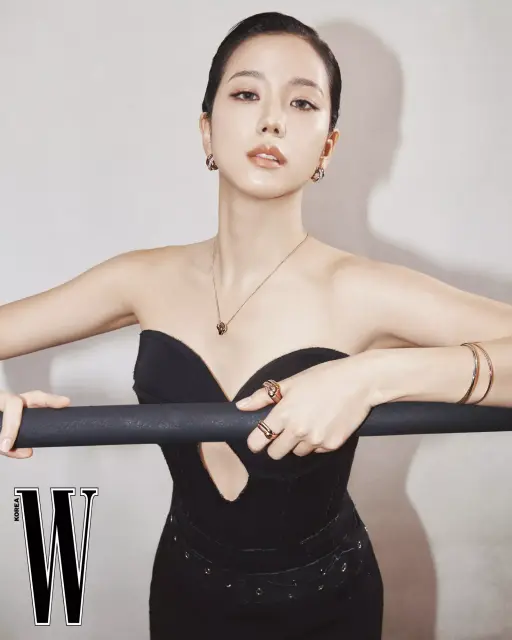 ji soo blackpink 1320443