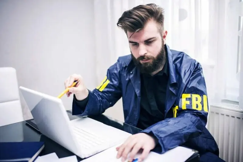 Scammers Pose as FBI on Social Media, Targeting Crime Victims