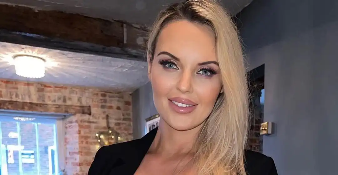 Cristina Fox Wallpapers Insta Fit Bio (9)