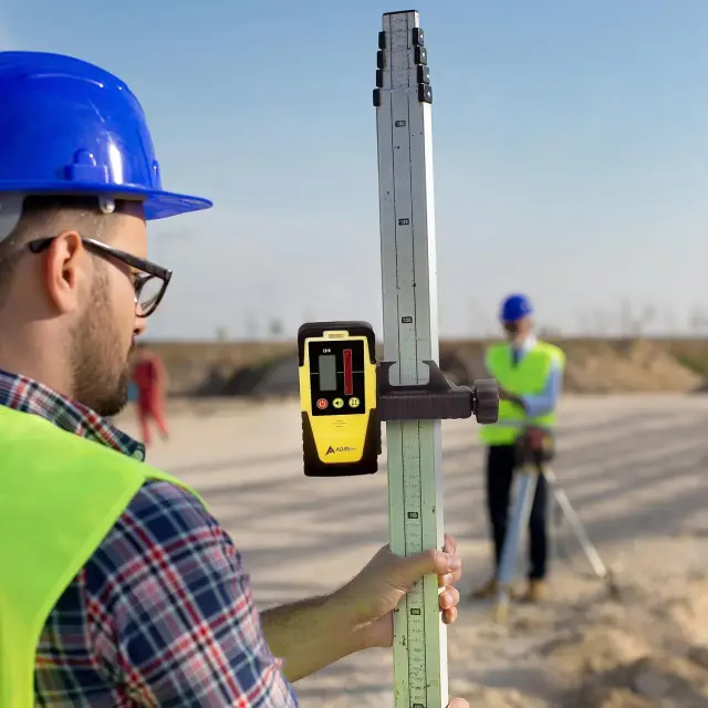 AdirPro LD-8 laser detector display showing beam detection indicators