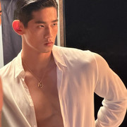 看镜头 2 吴睿琛五颗星 来自小红书网页版
