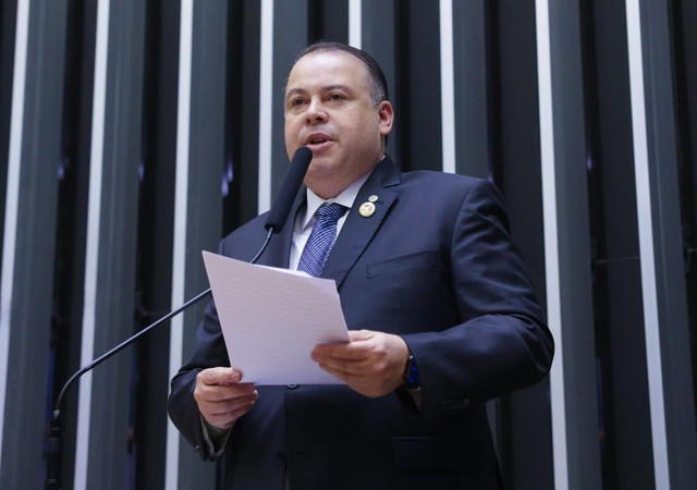 Comiss&atilde;o aprova proposta de Julio Cesar Ribeiro para padronizar cores dos uniformes das sele&ccedil;&otilde;es brasileiras