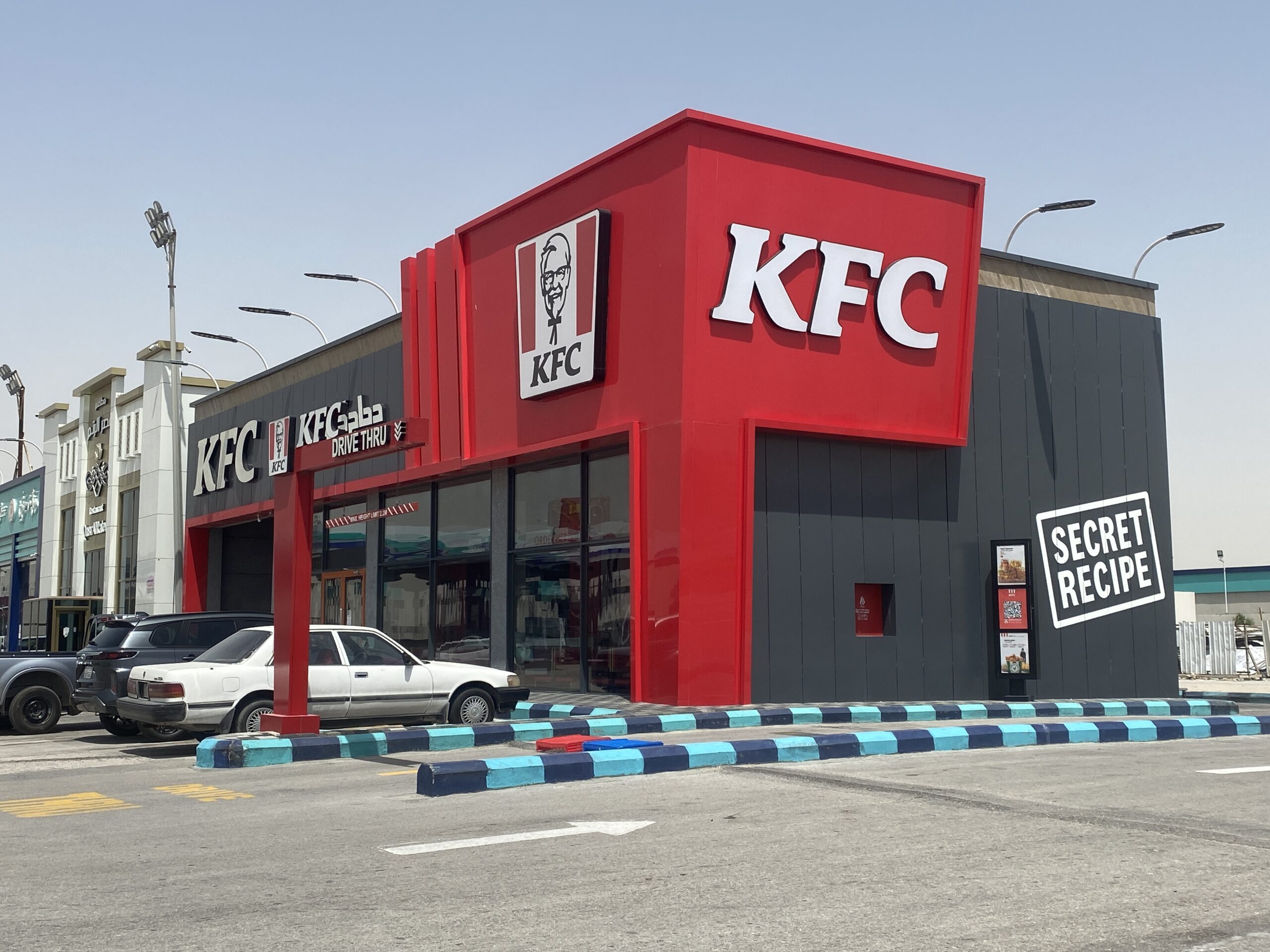 واجهات محلات تجارية 3d