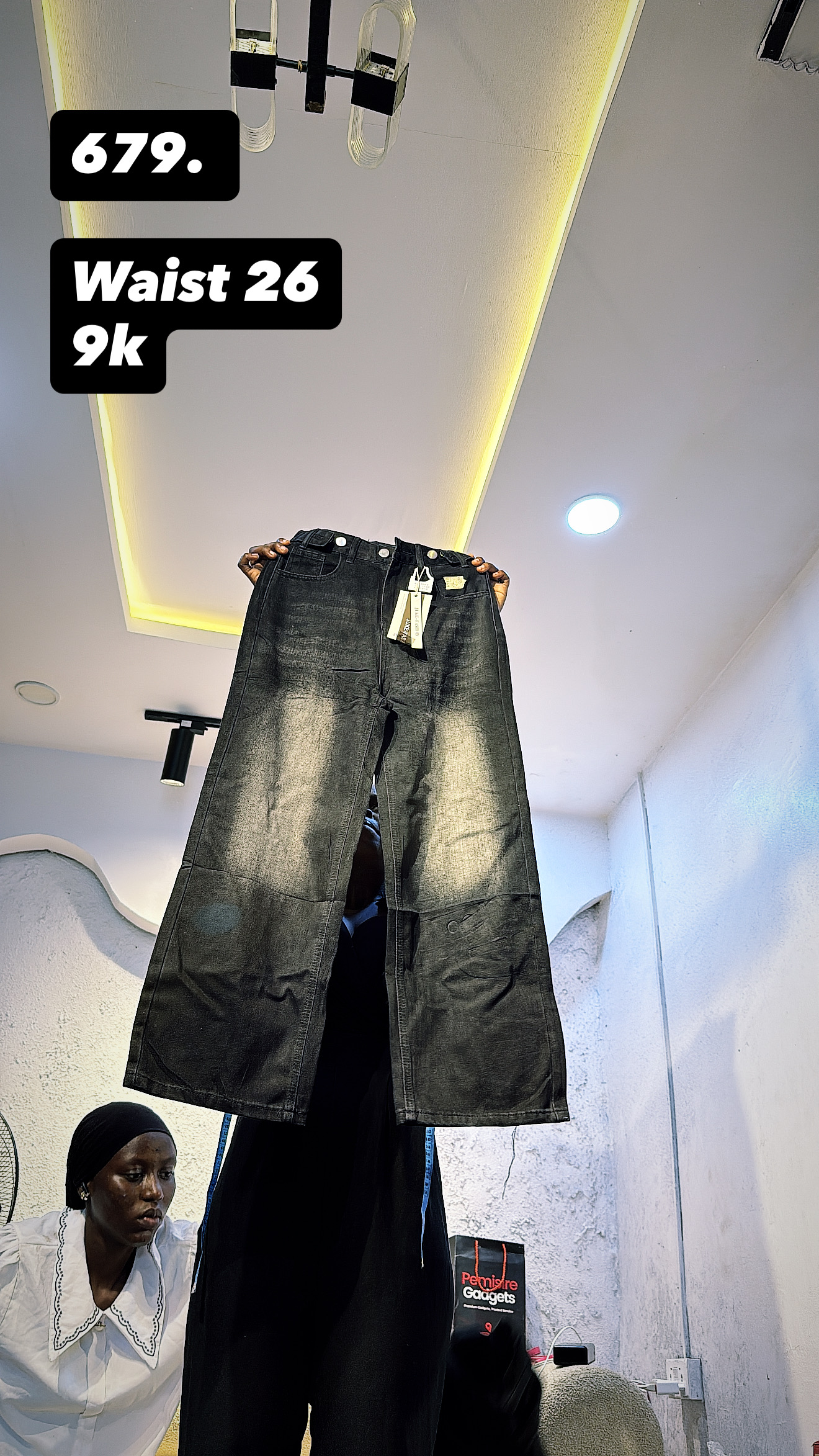 Waist 26