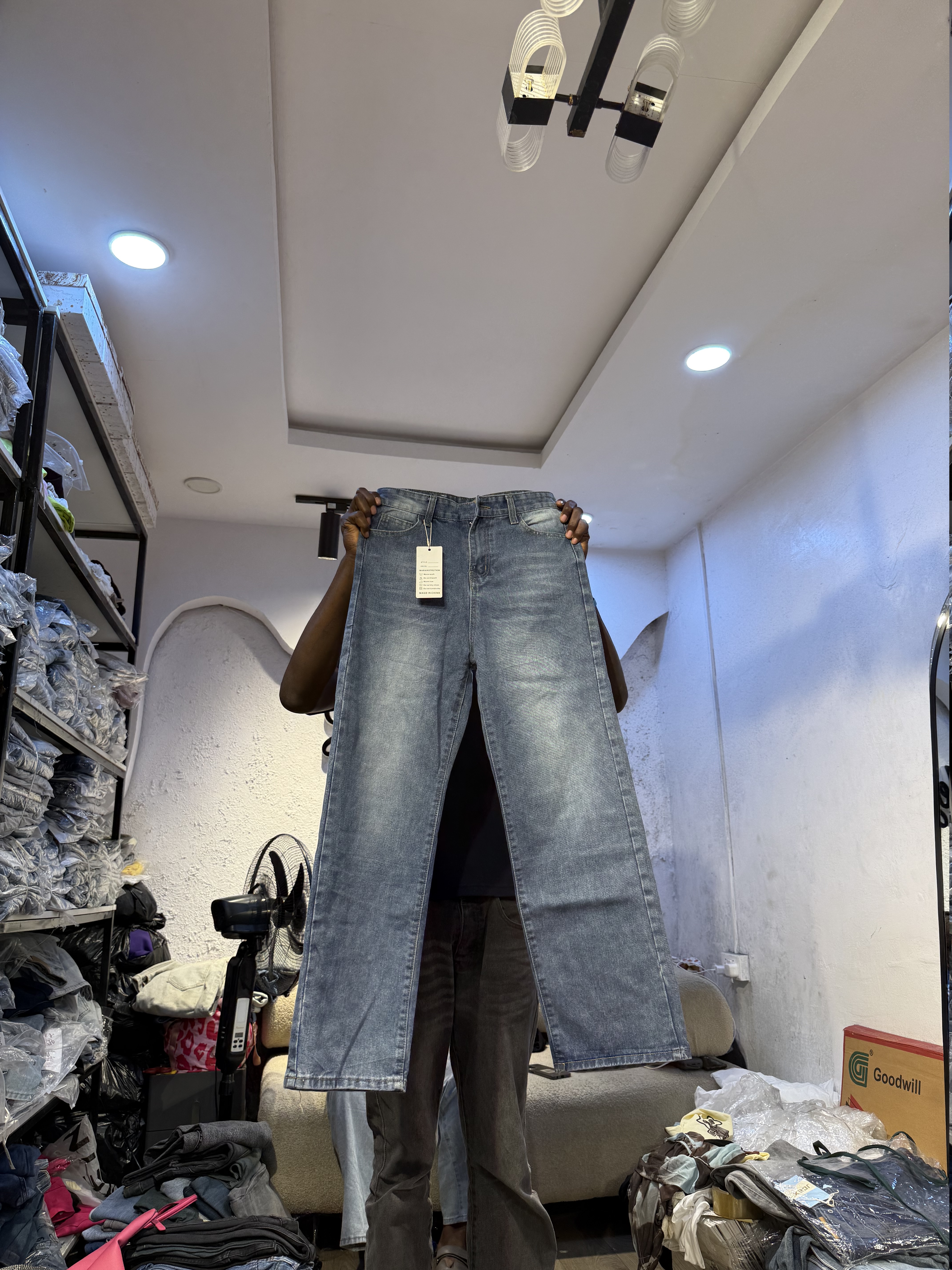 Waist 32