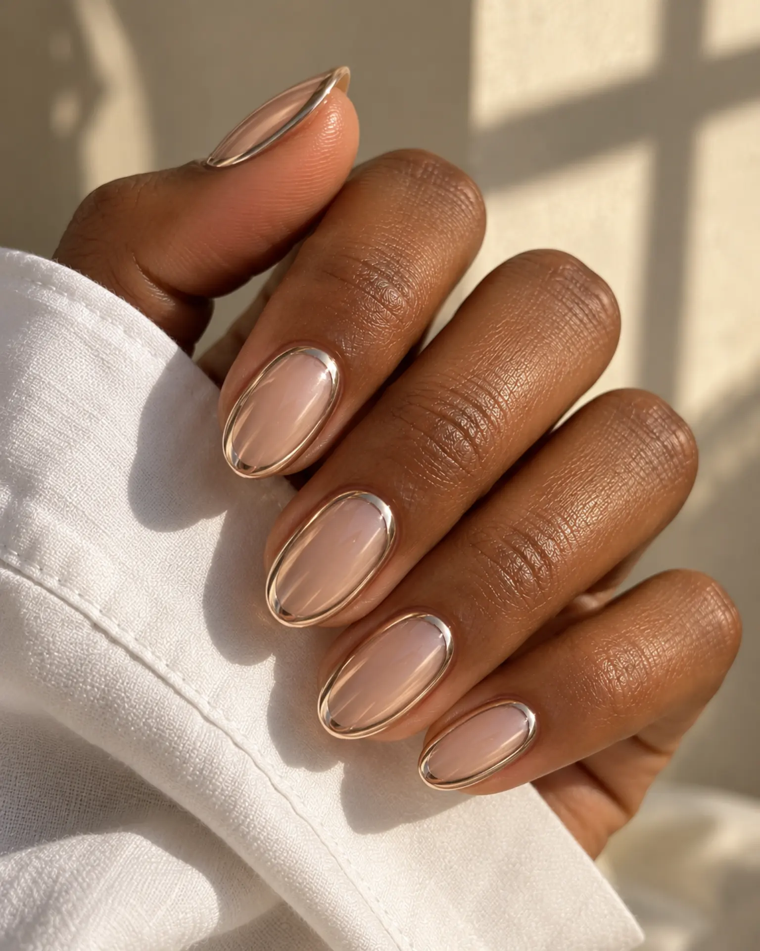 Chrome Chrome Outline manicure inspiration for chrome nail ideas