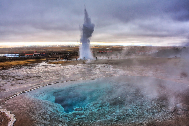 Strokkur-Geyser-Iceland