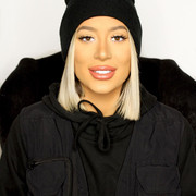 Demi-Sims-6