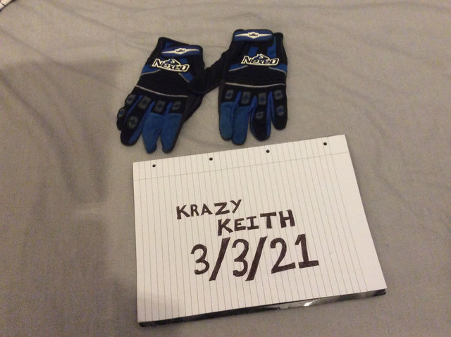 Blue-Gloves