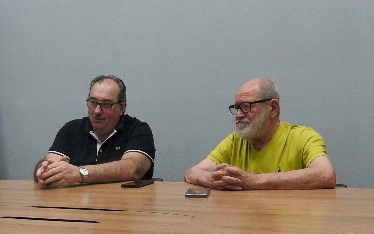 3.jpg Reunión entre la Municipalidad y representantes de la CAPyMEF