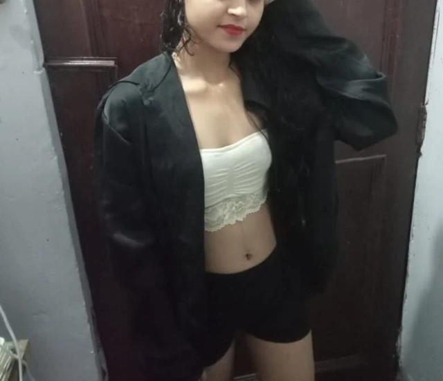 Wife Mom Aunty ki incest dunia with pics & Gifs