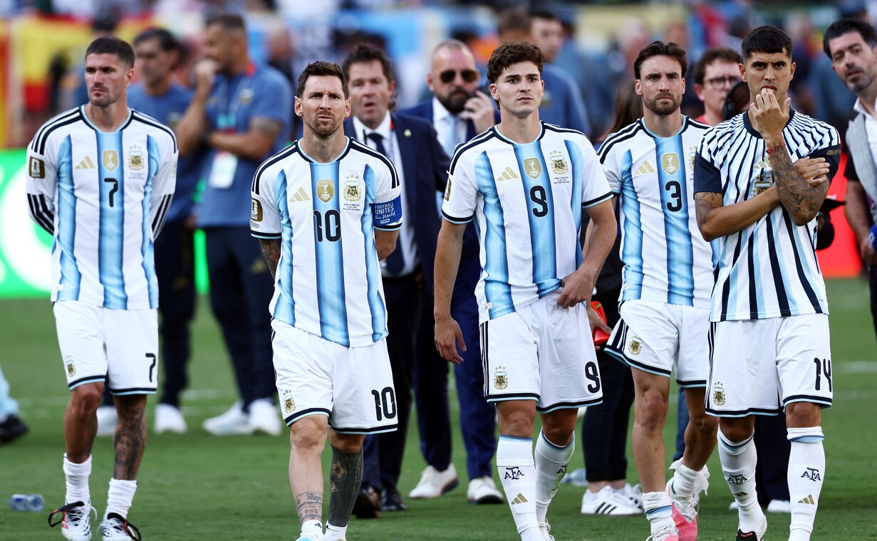 Argentina se quedó sin nafta y España fue un merecido campeón Argentina se quedó sin nafta y España fue un merecido campeón