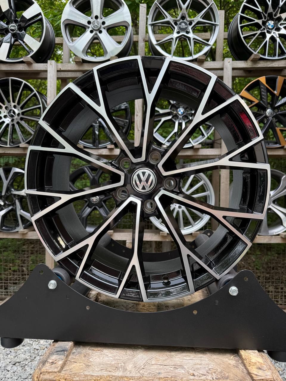 Диски M646 Диски 18" 5*112 7.5J ET45 DIA 66.5 R18 5*112 — купити у Львові