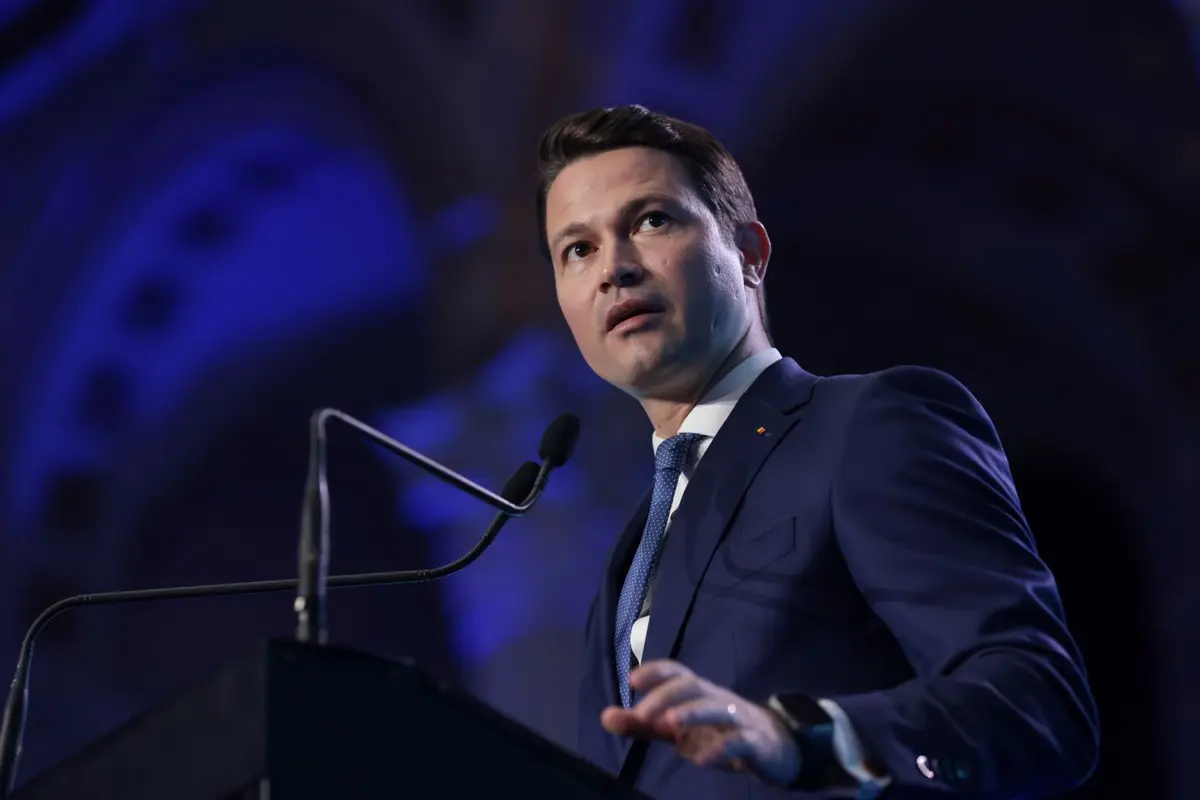 Robert Sighiartău: Nicușor Dan să vină cu un compromis