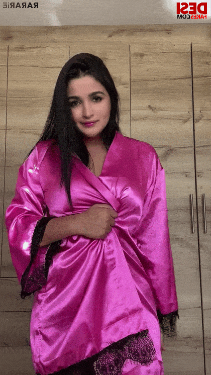 flipped-42-ALIA-BHATT.gif