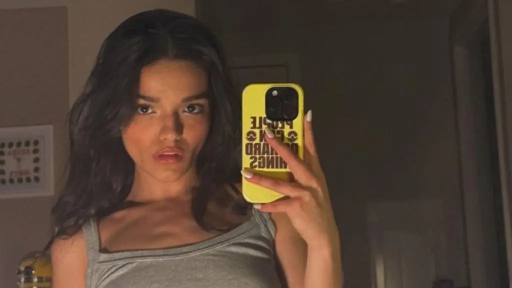 Rachel Zegler Stuns in Daring Micro Bra Top on Instagram