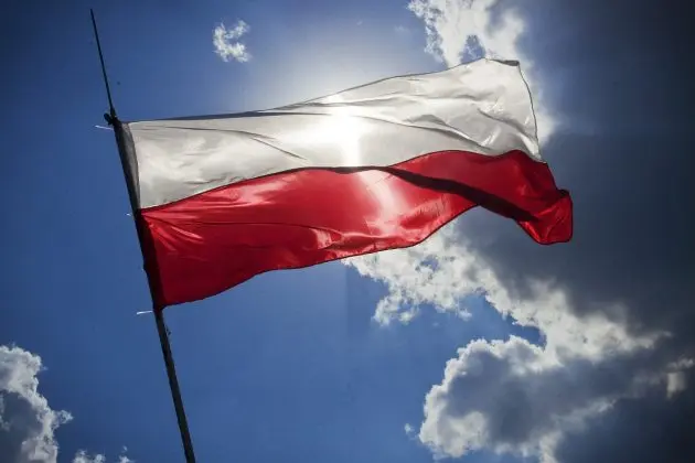 Polonia reduce impozitele pentru persoane fizice și le crește pentru companii mari