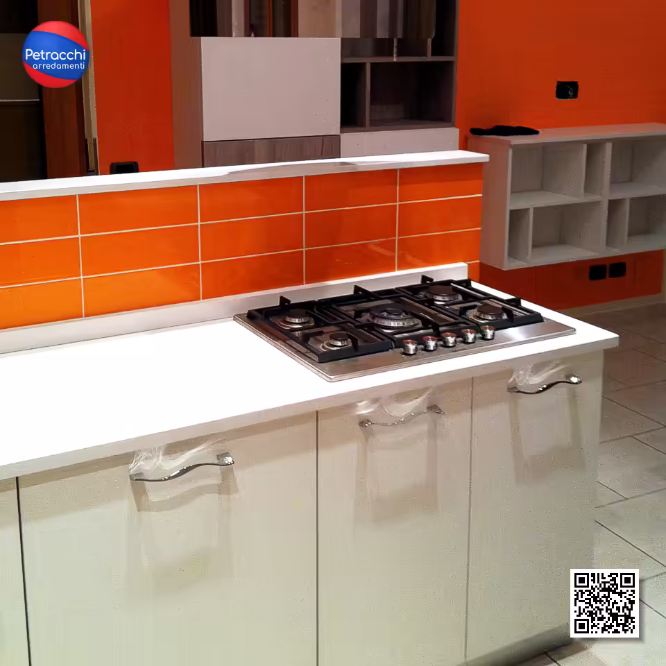 Cucina ad angolo con penisola: piano di cottura Cucina ad angolo con penisola: piano di cottura