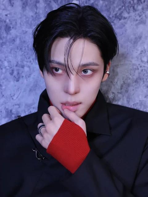 yun ho ateez 1408680.webp