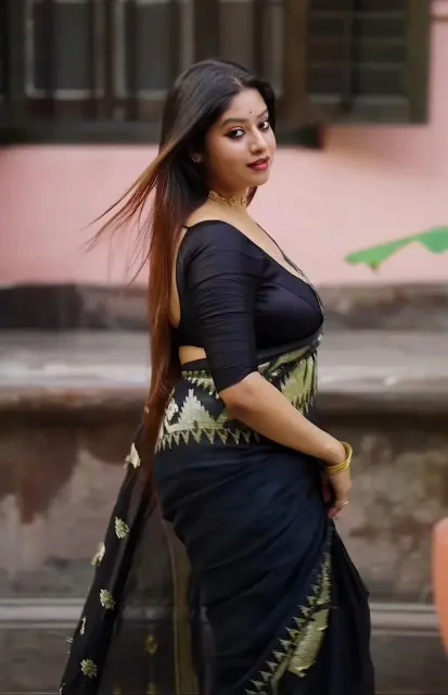 bipasha v0 giha2udqpf2h1.webp
