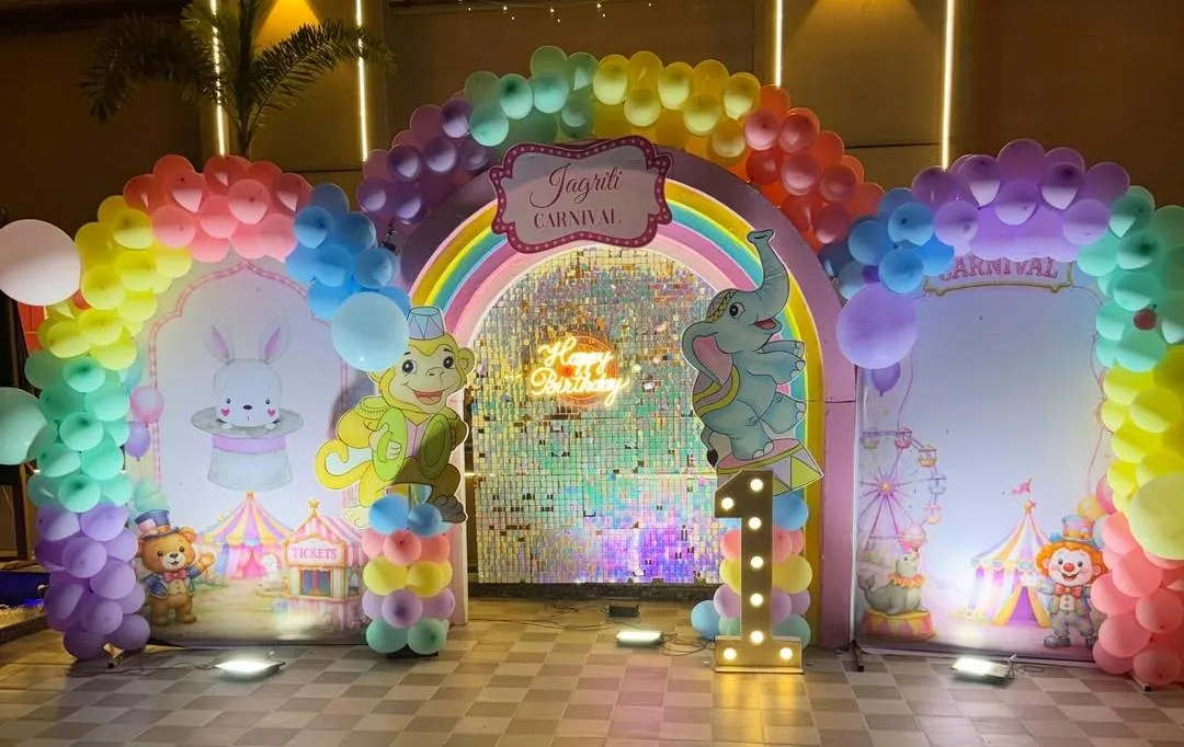 Rainbow Carnival Deluxe Balloon Décor Setup
