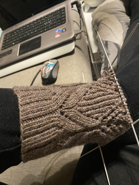 B111-EB73-0-D82-427-D-91-F9-40054-F3-CE1