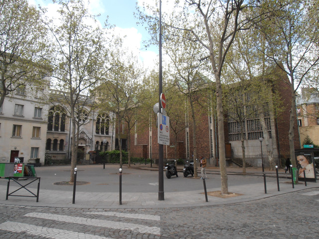 Place Torcy.jpg