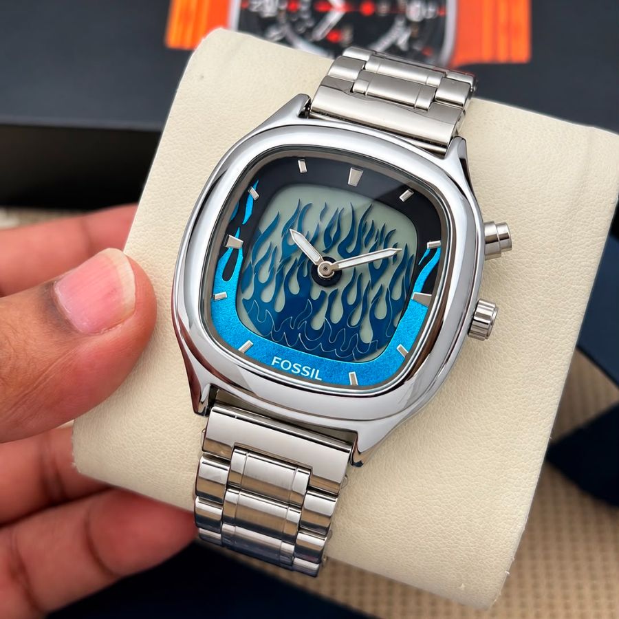 Fossil stylish men's blue flame dial watch with premium metal belt