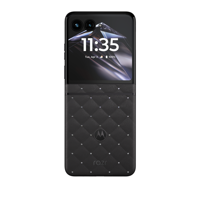 18 Razr with Crytals by Swarovski.png
