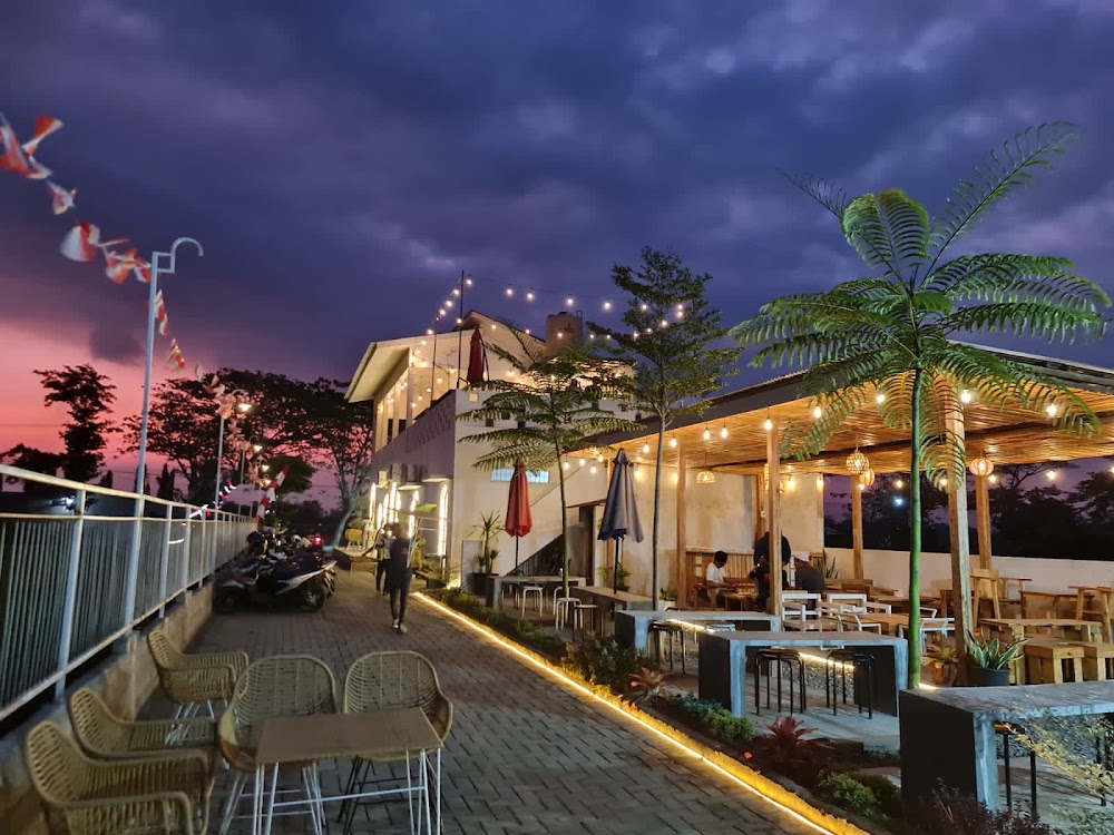 Kallula Cafe and Eatery