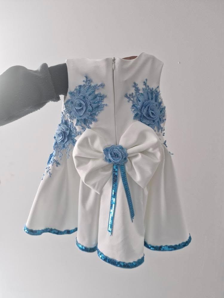 Robe à motifs.