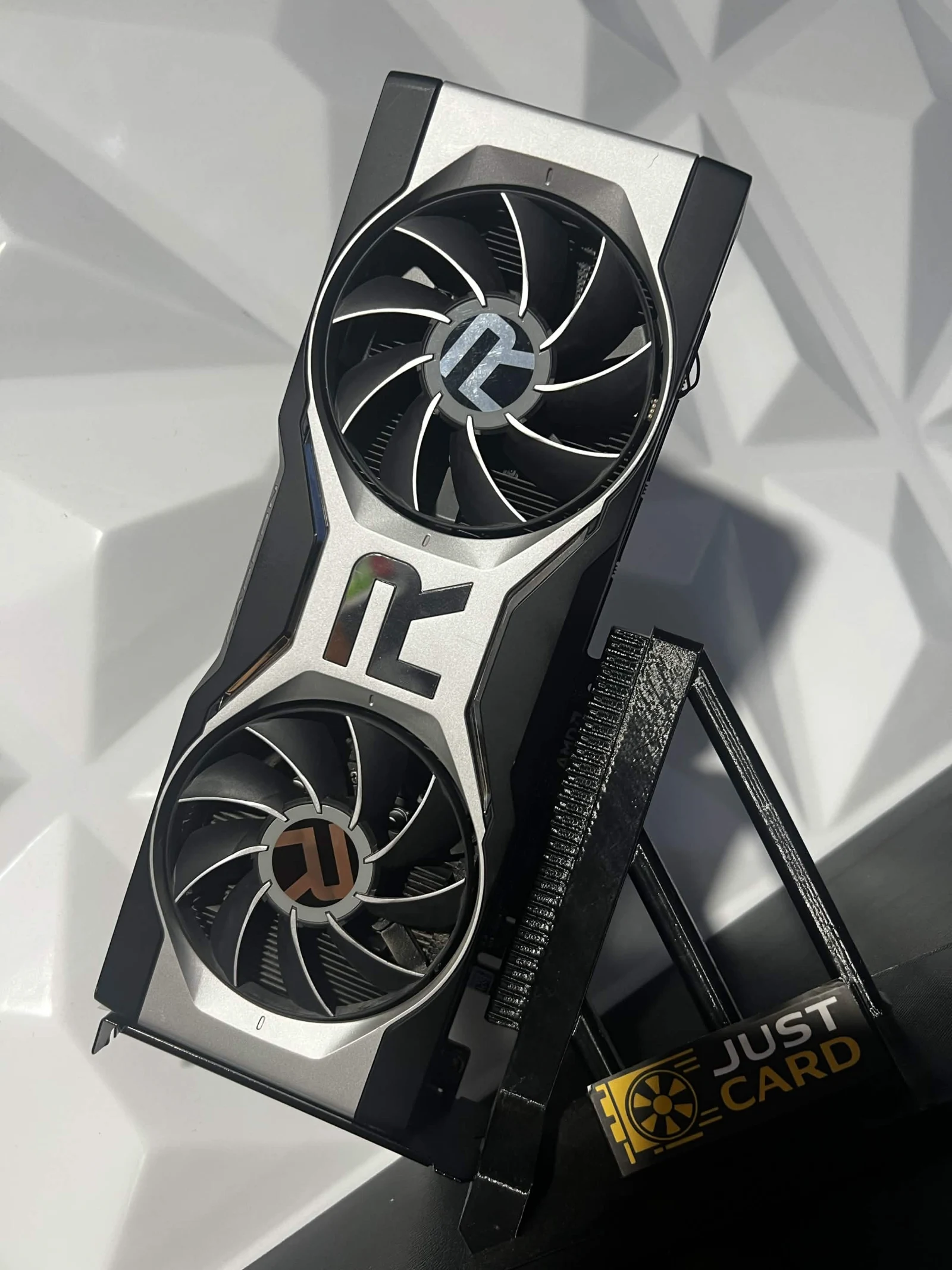 RX 6700 XT 12GB AMD Founders Edition Occasion — photo 1