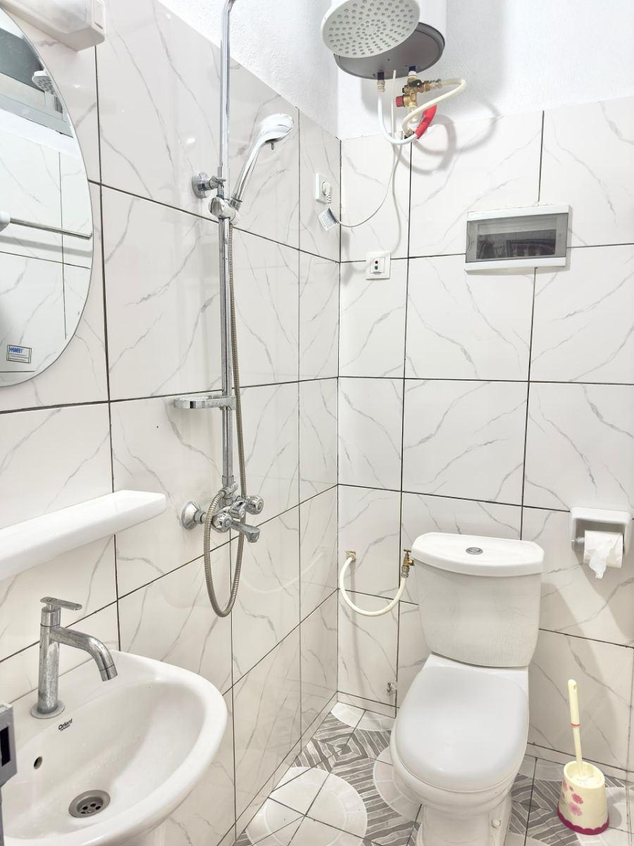 Studio meublé à louer à Logpom, Douala - 30000 FCFA/nuit