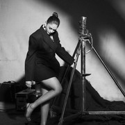 Mrunal-Thakur-2