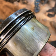 Piston-scoring