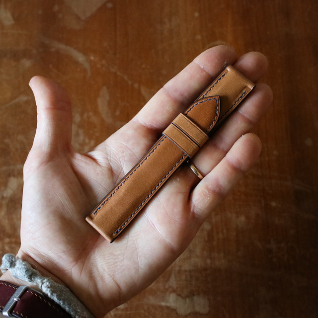  [TUTORIEL] Fabriquez vous-même votre bracelet en cuir - Page 17 IMG-4684