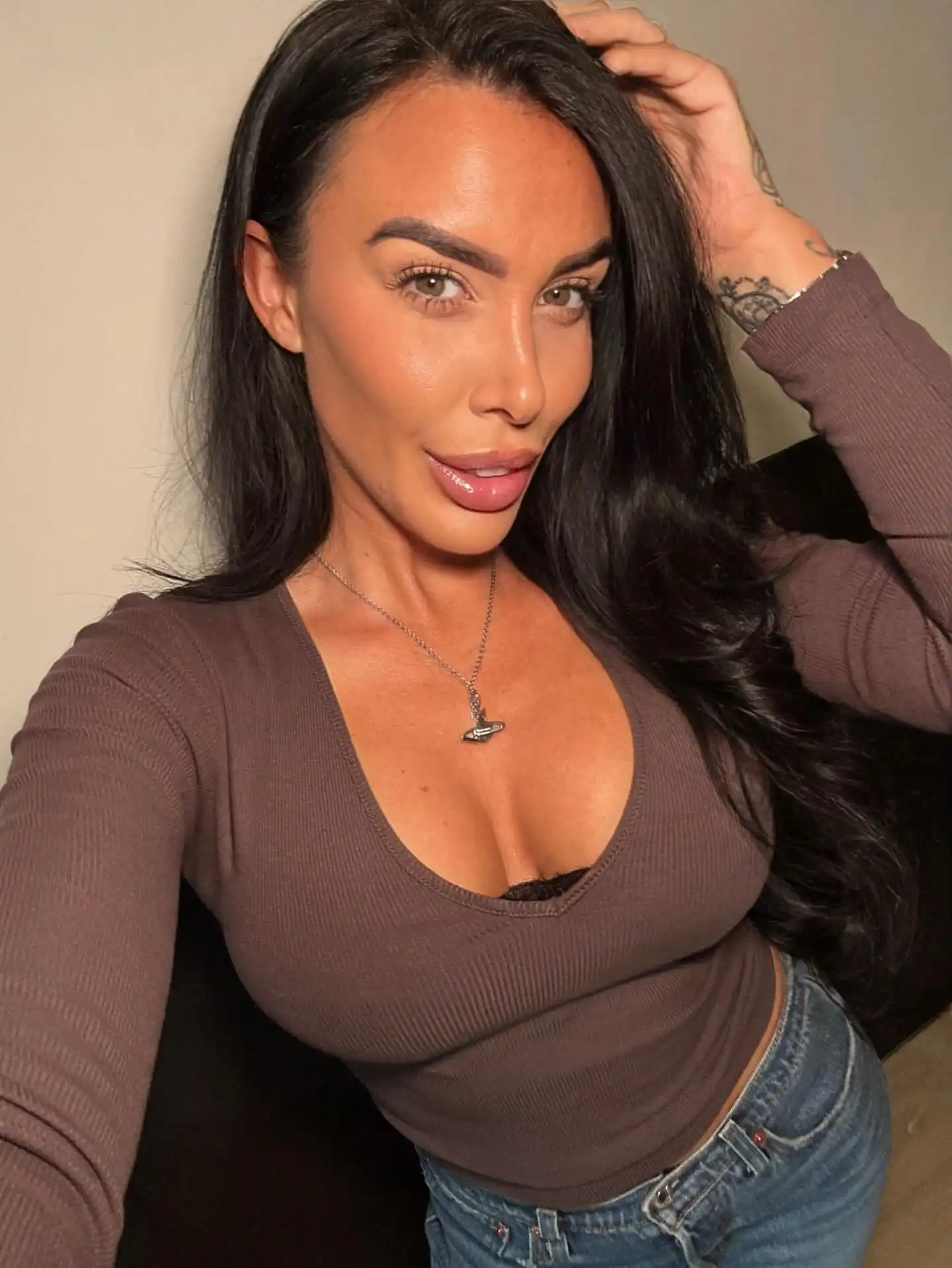Sarah Obsessed Wallpapers Insta Sport Bio (8)