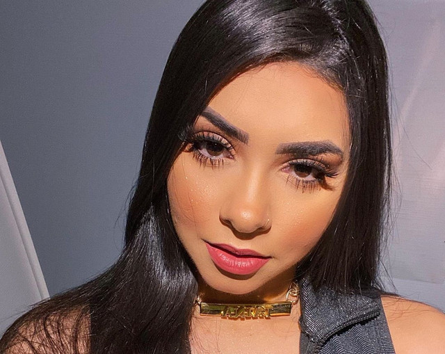 Taina-Costa-1.jpg