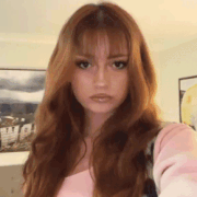 sophiefergi-bangs