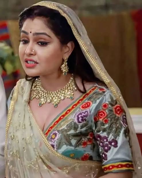Rishto kaa farz ( maa ke sath riwaz ke karan rista badla )
