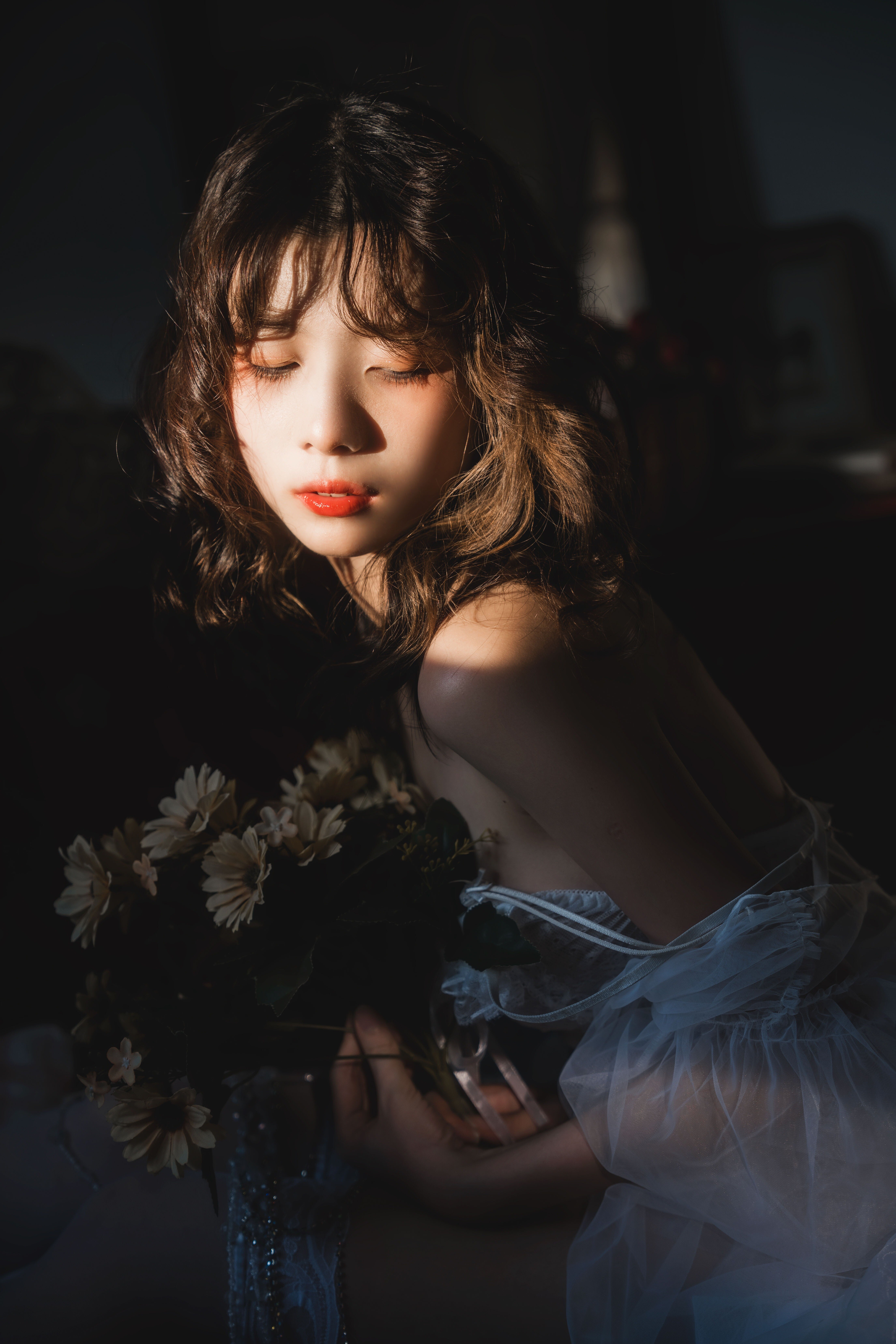 【套圖x35】妹子趴著在等被操[26P]
