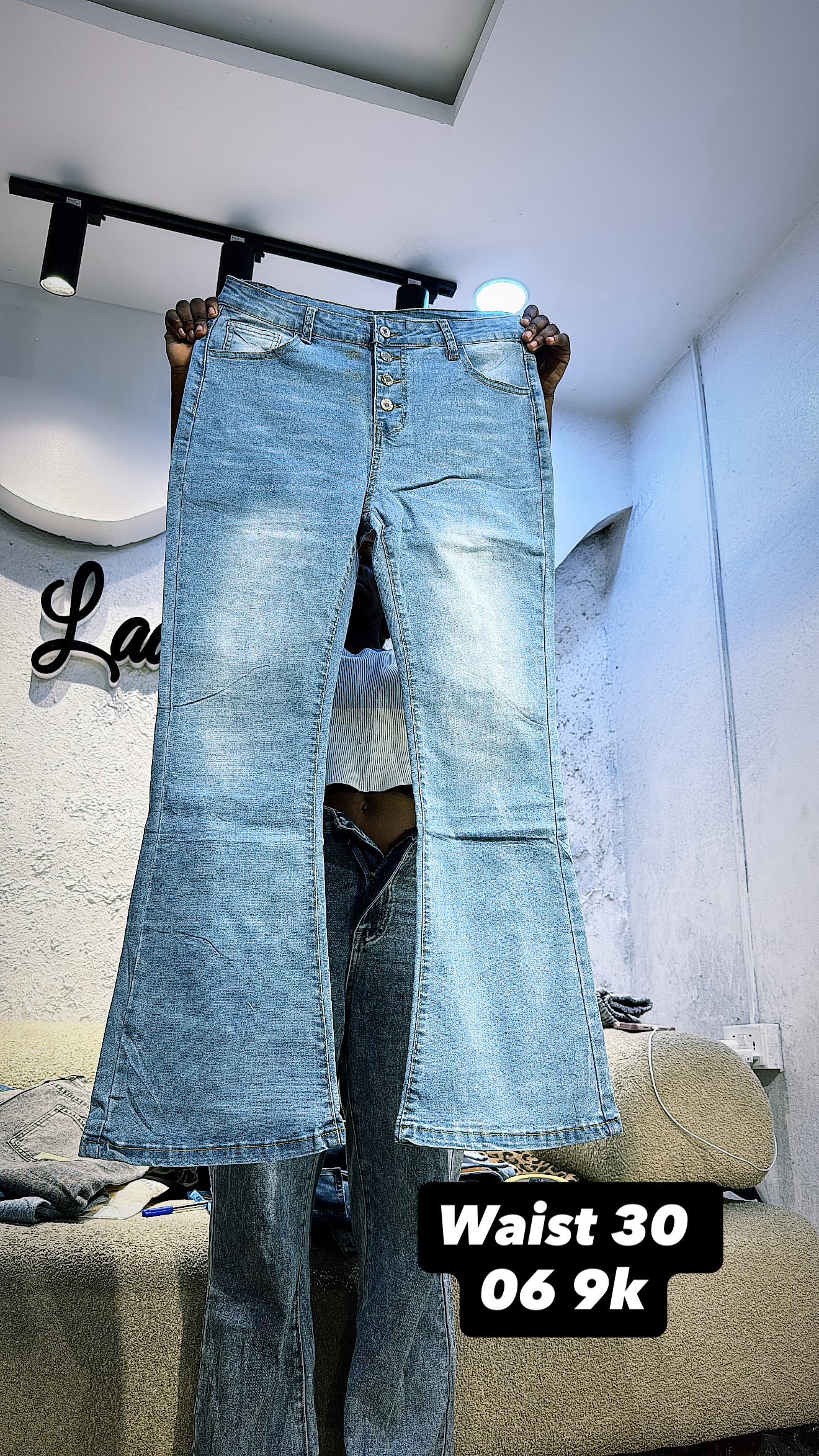Waist 30