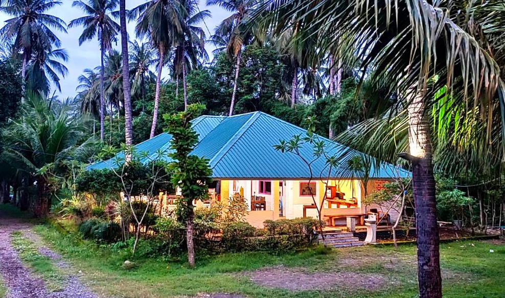 Kafe Pote - Pasir Putih